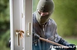 В Первоуральске по «горячим следам» был задержан подозреваемый в квартирной краже