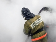 Огонь охватил пятиэтажку в Первоуральске: спасатели эвакуировали 24 человек