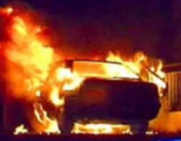 В Первоуральске горел автомобиль.