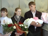 Глава Первоуральска поздравил молодых мам