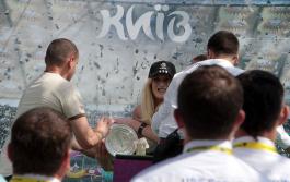 FEMEN ��������� ��� ������ ��� ������������ 