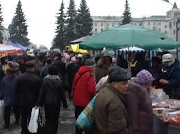 По просьбам горожан ярмарка перенесена с площади Победы на проспект Ильича