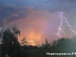 В выходные в Свердловской области ожидаются сильные дожди, грозы, град и усиление ветра.