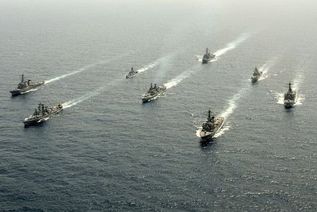 НАТО вводит военные корабли в Балтийское и Средиземное море