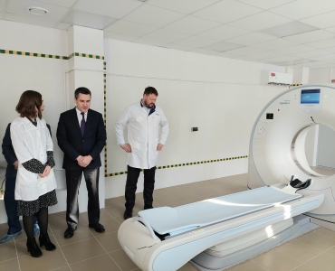 В Первоуральской больнице торжественно открыли новый кабинет с 32-срезовым аппаратом КТ