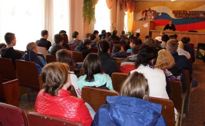 � �������  ������������� ���������� ������ � �����������, ���������� �� ����� � �������