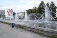 Ни один летний праздник или просто воскресная семейная прогулка в Первоуральске не обходятся без посещения фонтана.