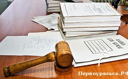 Уставной Суд принял к рассмотрению обращения Владимира Терехова и Елены Кукушкиной