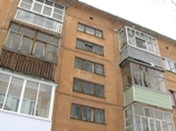 В Екатеринбурге продают квартиру с 94-летней бабушкой. Она будет жить там, пока не умрет