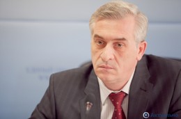 ����� ��������������� ���������� ����� ������� � �������� ������ � �������� �������