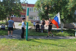 Сотрудники полиции Первоуральска приняли участие в акции «Зарядка со стражами порядка»